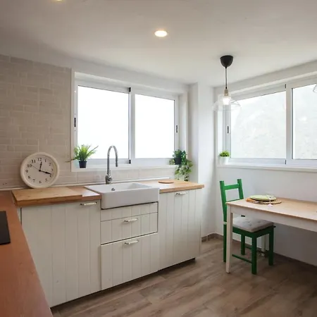 Comfortable House In Cruz 130 M² With Sea And Mountain View 산타크루스데 테네리페