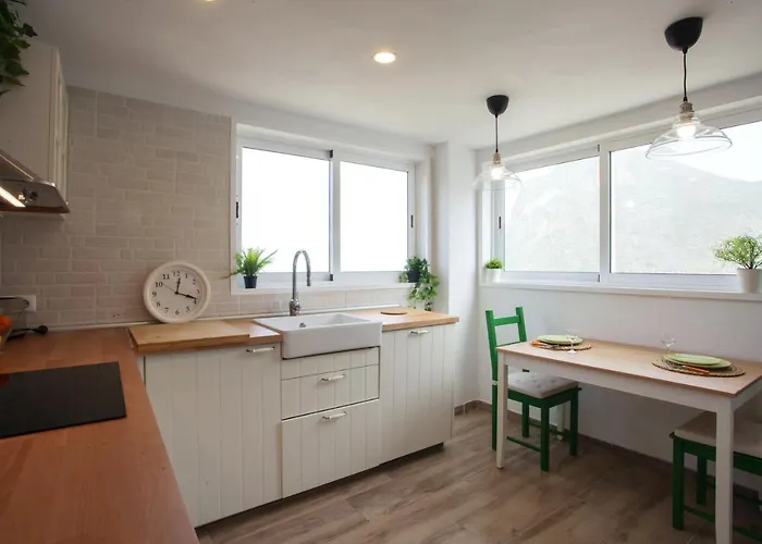 Comfortable House In Cruz 130 M² With Sea And Mountain View 산타크루스데 테네리페