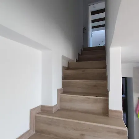 Comfortable House In Cruz 130 M² With Sea And Mountain View
