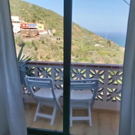 Comfortable House In Cruz 130 M² With Sea And Mountain View *