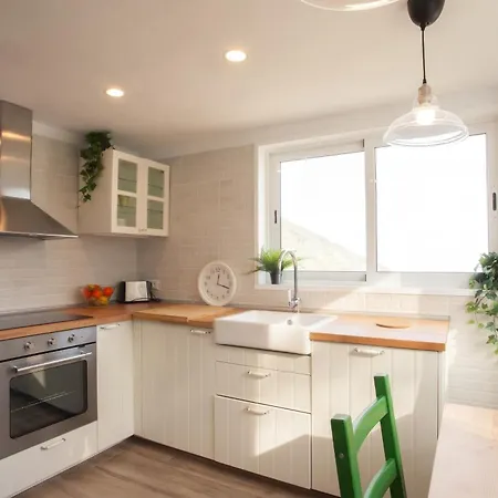 Comfortable House In Cruz 130 M² With Sea And Mountain View