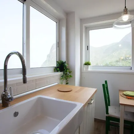 Charming House With Stunning Sea View In Holiday home Santa Cruz de Tenerife